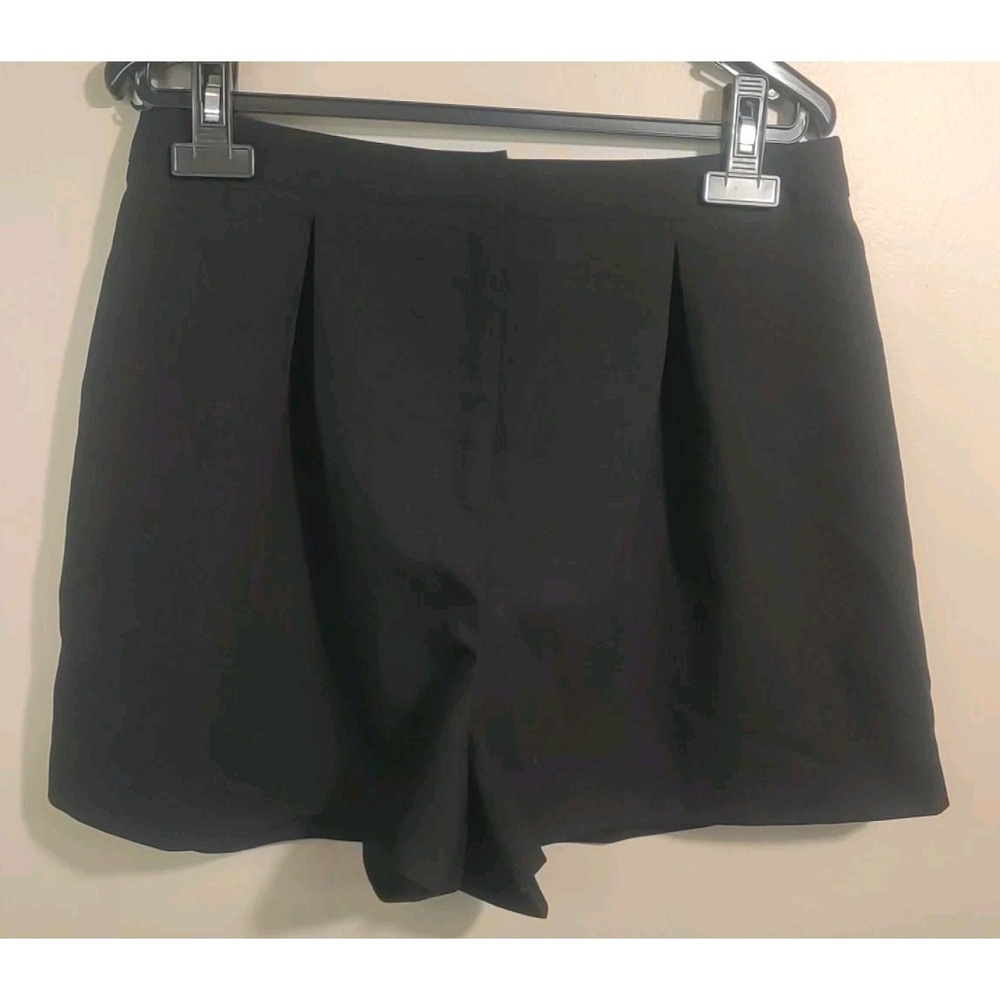 Asos Women Black High Waisted Pleated Front‎ Zip Shorts Size 8